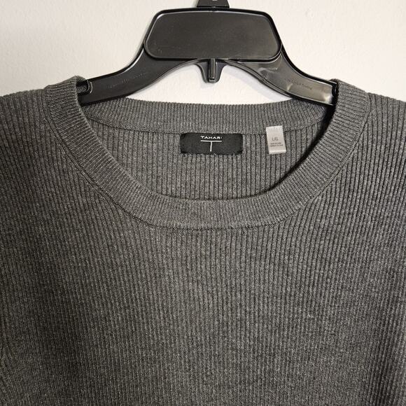 TAHARI Charcoal Gray Ribbed Pullover Sweater with Silver Button Accents Sz L - Picture 3 of 9
